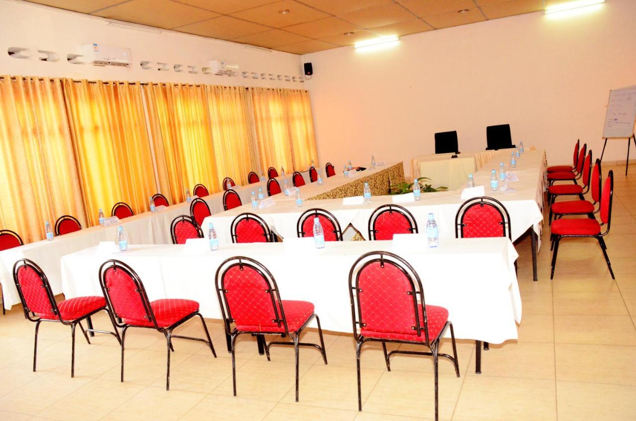 King'S Conference Centre Hotell Bujumbura Exteriör bild