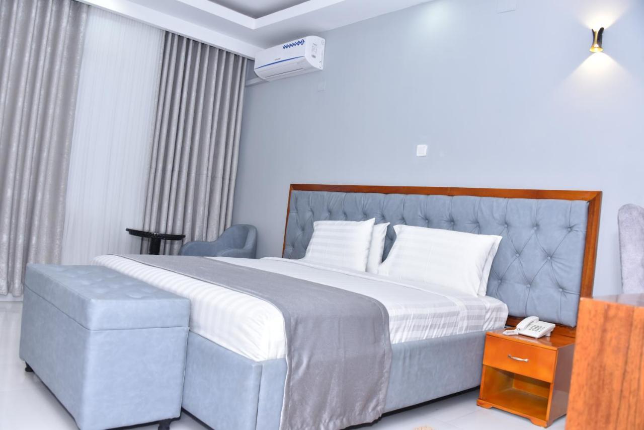King'S Conference Centre Hotell Bujumbura Exteriör bild