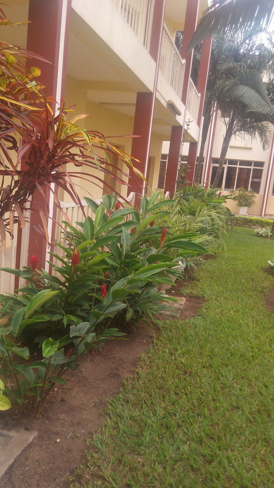 King'S Conference Centre Hotell Bujumbura Exteriör bild